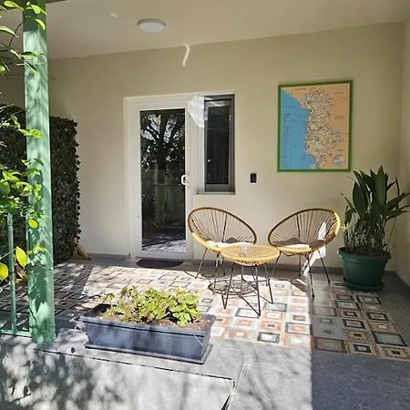 Olive Garden Blue Apartmán Tirana