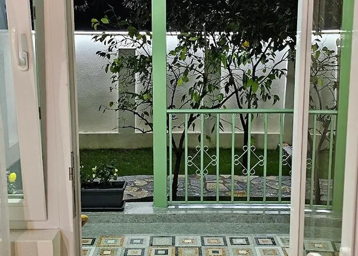 Olive Garden Blue Apartmán Tirana